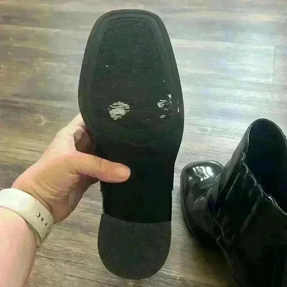 Steve Madden Black Patent Leather Chelsea Boot - Picture 10 of 11